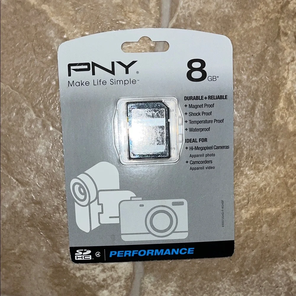 NWT 8GB SDHC Performance Memory Card - Black